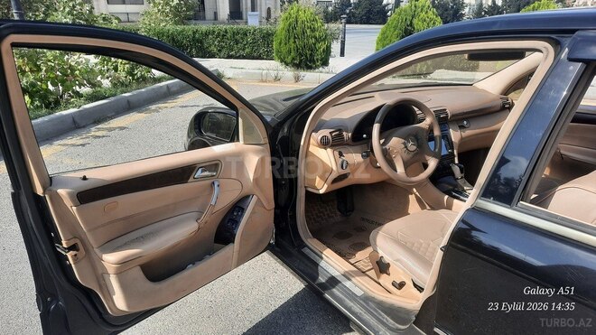 Mercedes C 240 2002, 515,804 km - 2.6 l - Bakı