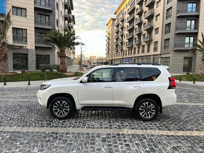 Toyota Land Cruiser Prado 2022, 70,000 km - 2.8 l - Bakı
