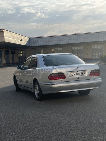 Mercedes E 220 1999, 465,000 km - 2.2 l - İmişli