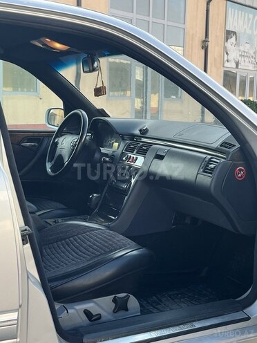 Mercedes E 220 1999, 465,000 km - 2.2 l - İmişli