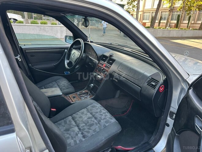 Mercedes C 200 2000, 433,167 km - 2.2 l - Şamaxı