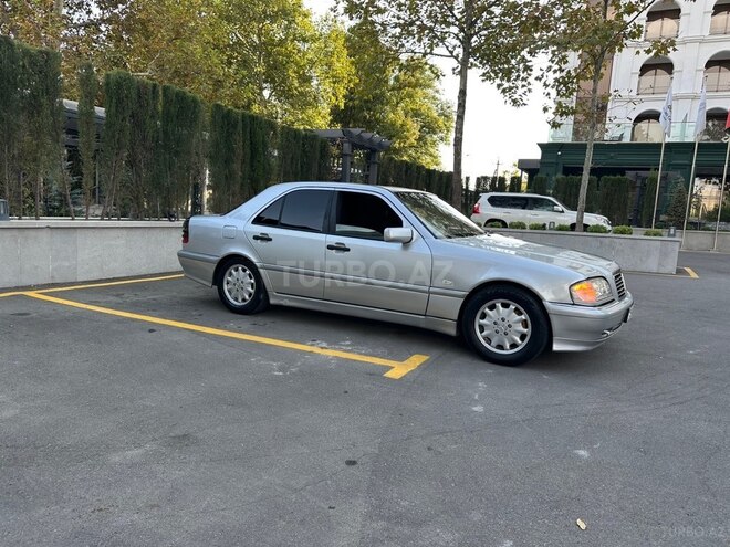 Mercedes C 200 2000, 433,167 km - 2.2 l - Şamaxı