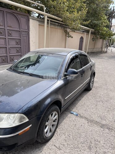 Volkswagen Passat 2004, 275,130 km - 1.8 л - Bakı