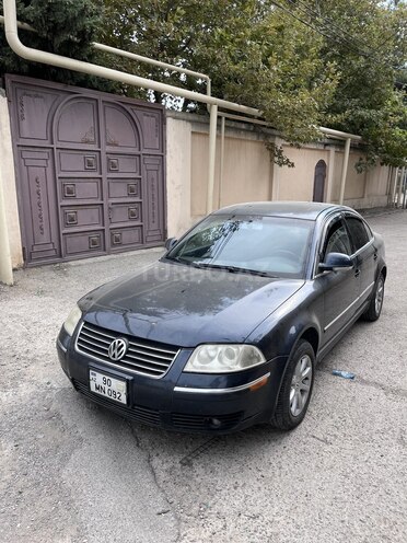 Volkswagen Passat 2004, 275,130 km - 1.8 л - Bakı