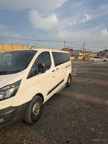 Ford Tourneo Custom 2013, 330,000 km - 2.2 l - Bakı
