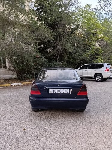 Mercedes C 200 1995, 345,678 km - 2.0 л - Xırdalan