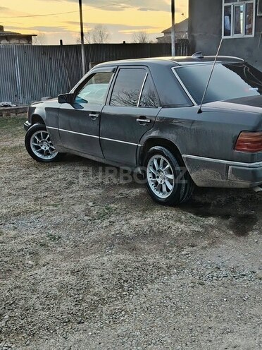Mercedes  1992, 782,068 km - 2.0 l - İmişli