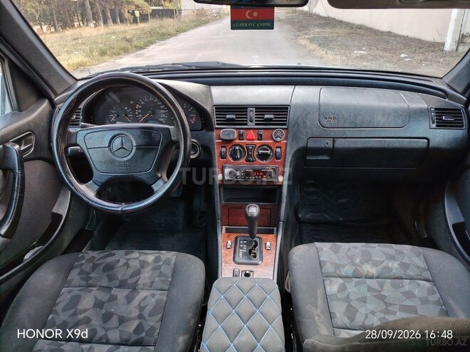 Mercedes C 180 1997, 710,000 km - 1.8 l - Qazax