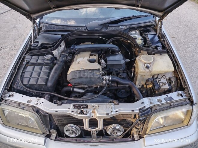 Mercedes C 180 1997, 710,000 km - 1.8 l - Qazax
