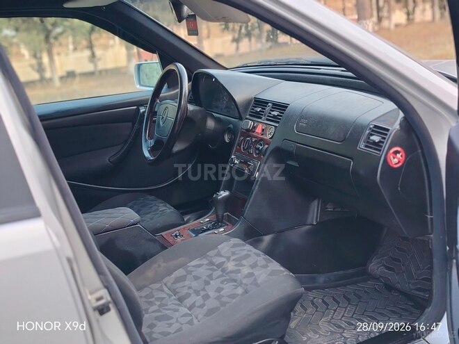 Mercedes C 180 1997, 710,000 km - 1.8 l - Qazax