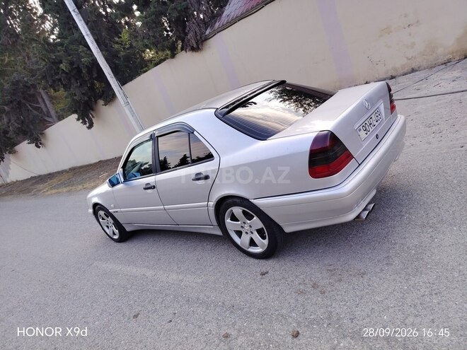 Mercedes C 180 1997, 710,000 km - 1.8 l - Qazax