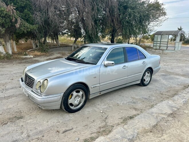 Mercedes E 230 1996, 273,500 km - 2.3 l - Sumqayıt