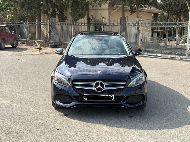 Mercedes C 300 4MATIC 2014, 215,658 km - 2.0 l - Bakı