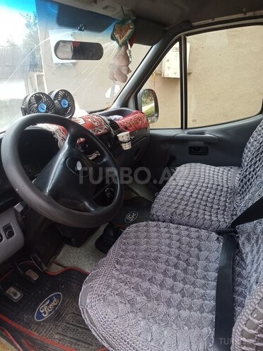 Ford Transit 1998, 700,400 km - 2.5 л - Quba