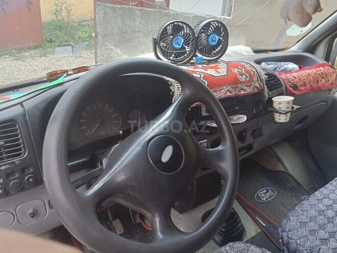Ford Transit 1998, 700,400 km - 2.5 л - Quba
