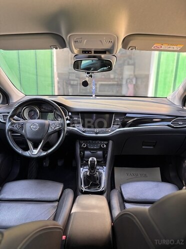 Opel Astra 2017, 210,000 km - 1.6 l - Bakı