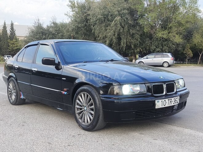 BMW 318 1994, 215,000 km - 1.8 l - Sumqayıt