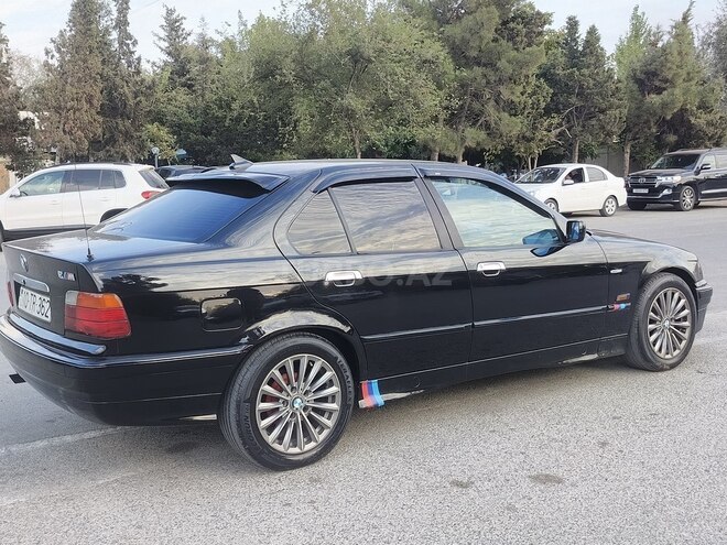 BMW 318 1994, 215,000 km - 1.8 l - Sumqayıt