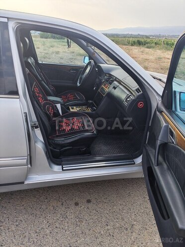 Mercedes E 240 1999, 550,000 km - 2.4 l - Şəmkir