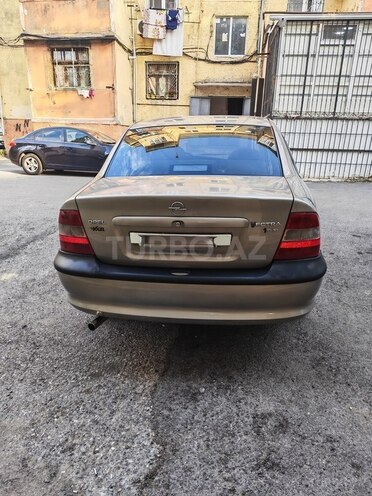 Opel Vectra 1996, 385,000 km - 1.6 l - Bakı