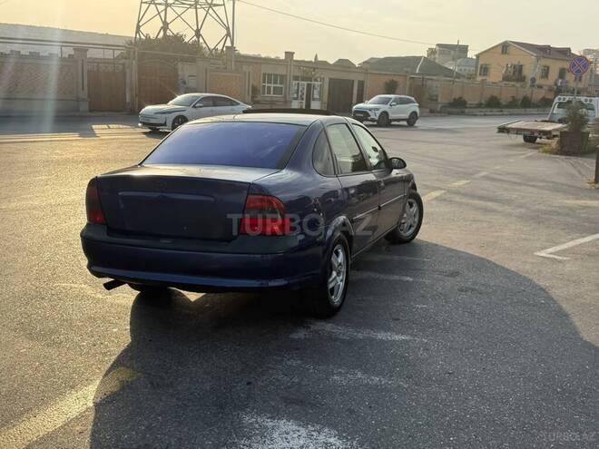 Opel Vectra 1996, 350,000 km - 2.0 l - Bakı