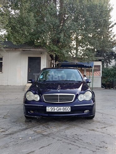 Mercedes C 220 2001, 296,000 km - 2.1 л - Sabirabad