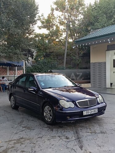 Mercedes C 220 2001, 296,000 km - 2.1 л - Sabirabad