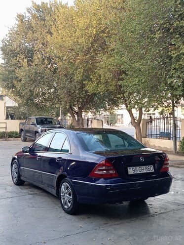 Mercedes C 220 2001, 296,000 km - 2.1 л - Sabirabad