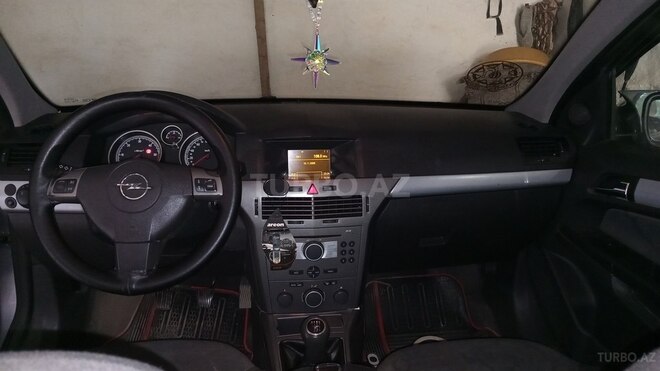 Opel Astra 2006, 314,000 km - 1.3 l - Lerik