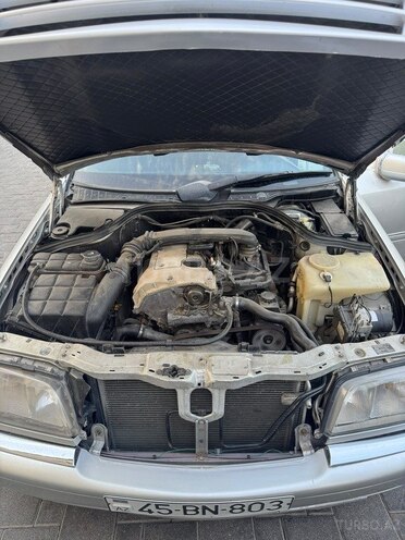Mercedes E 200 1998, 380,000 km - 2.0 l - Bakı