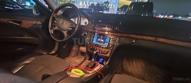 Mercedes E 220 2006, 364,000 km - 2.2 l - Bakı