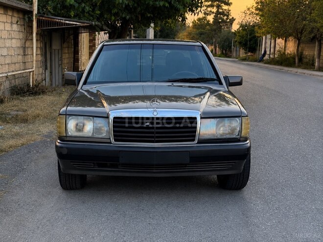 Mercedes 190 1992, 256,000 km - 2.3 l - Sabirabad
