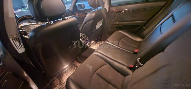 Mercedes E 220 2006, 364,000 km - 2.2 l - Bakı