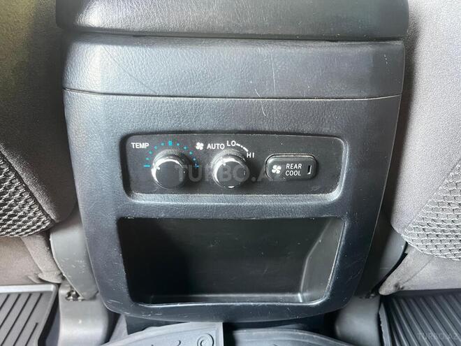 Toyota Land Cruiser Prado 2006, 309,000 km - 2.7 л - Qax