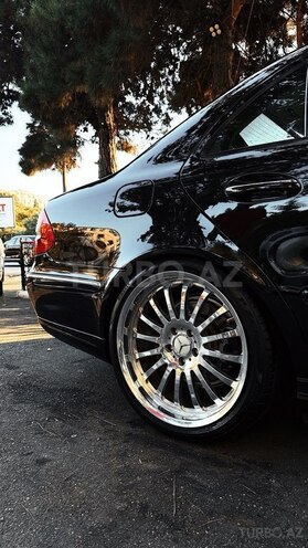 Mercedes E 220 2007, 342,000 km - 2.2 l - Bakı
