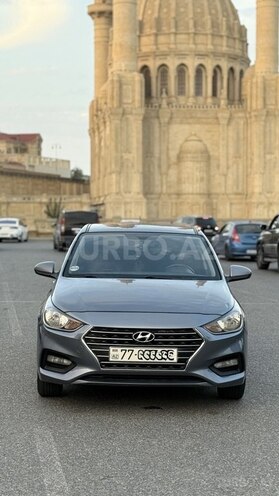 Hyundai Accent 2018, 300,000 km - 1.4 l - Bakı
