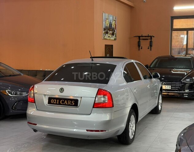 Skoda Octavia 2011, 199,123 km - 1.6 l - Xırdalan