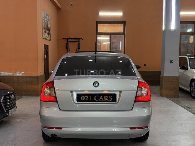 Skoda Octavia 2011, 199,123 km - 1.6 l - Xırdalan