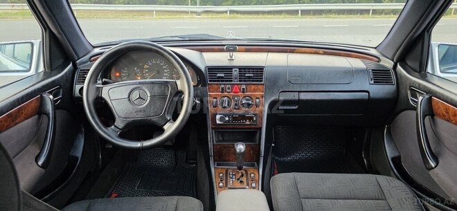 Mercedes C 220 1999, 250,000 km - 2.2 l - Masallı
