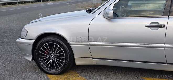 Mercedes C 220 1999, 250,000 km - 2.2 l - Masallı