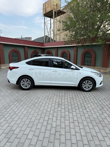 Hyundai Accent 2018, 104,407 km - 1.4 l - Bakı