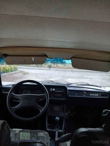 LADA (VAZ) 2107 1985, 24,800 km - 1.6 l - Salyan