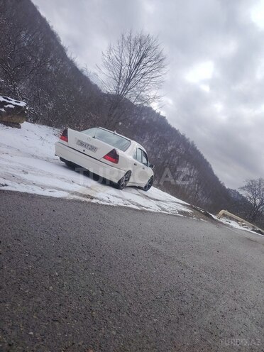 Mercedes C 200 1996, 166,967 km - 2.0 l - Tovuz