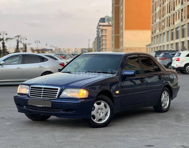 Mercedes C 220 2000, 386,000 km - 2.2 l - Sumqayıt