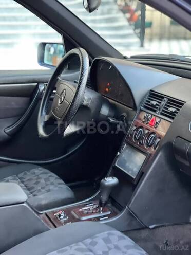 Mercedes C 220 2000, 386,000 km - 2.2 l - Sumqayıt