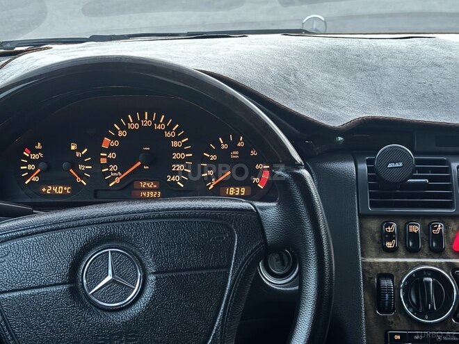 Mercedes C 230 1998, 143,925 km - 2.3 л - Bakı