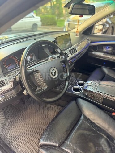 BMW 745 2002, 176,000 km - 4.4 l - Bakı