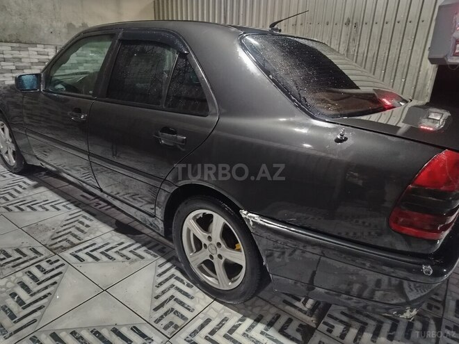 Mercedes C 220 1994, 345,880 km - 2.2 l - Yevlax