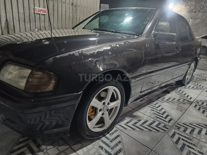 Mercedes C 220 1994, 345,880 km - 2.2 l - Yevlax