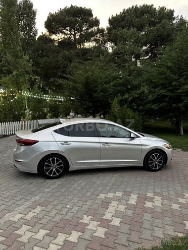 Hyundai Elantra 2017, 250,253 km - 2.0 l - Bakı